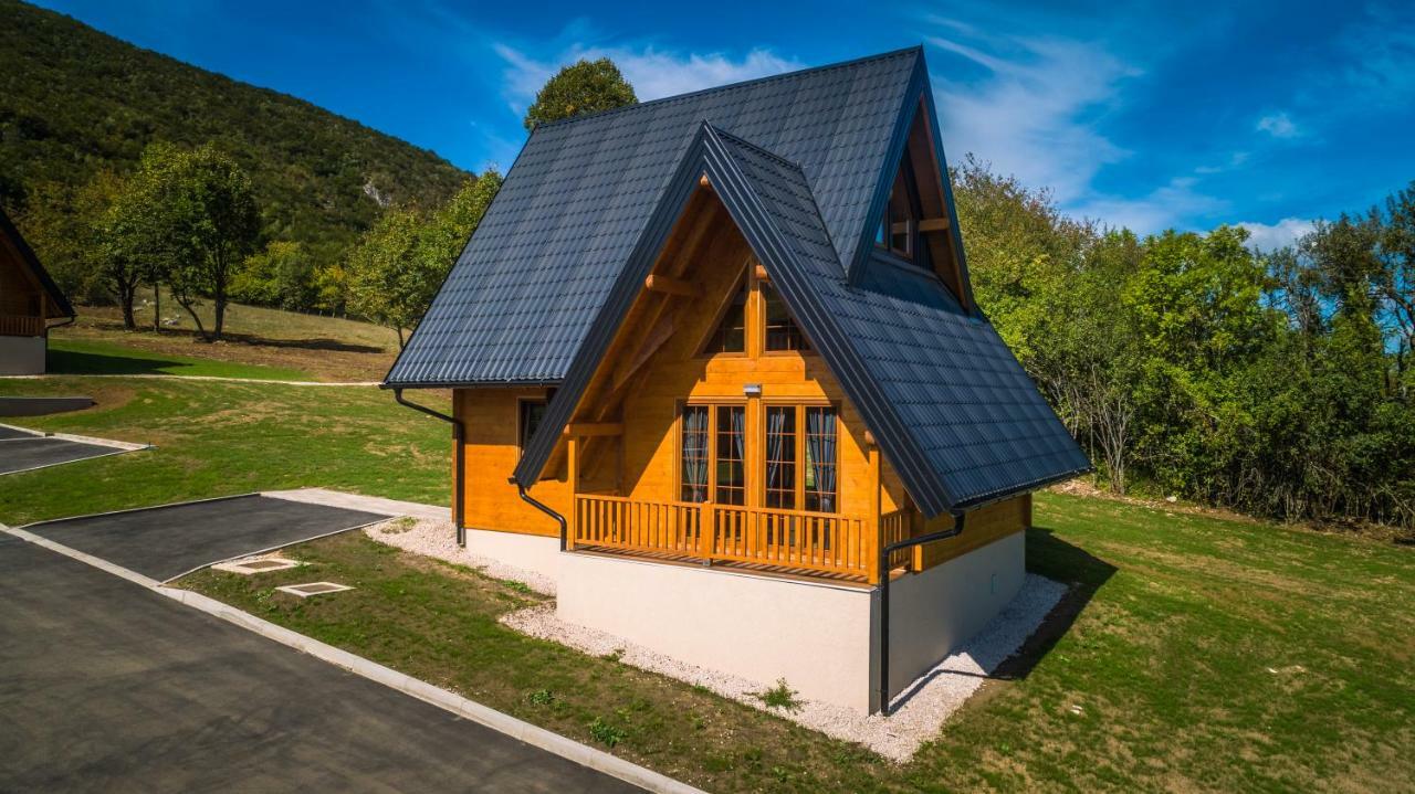 Wooden Houses Macola Hotel Korenica Exterior foto